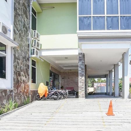 Ontario Homestay Manado Dış mekan fotoğraf